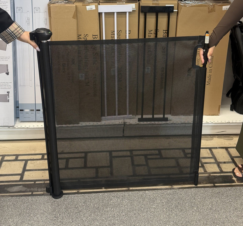 Retractable Mesh Safety Gate