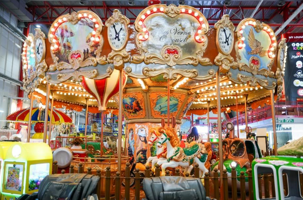 ROYAL CAROUSEL